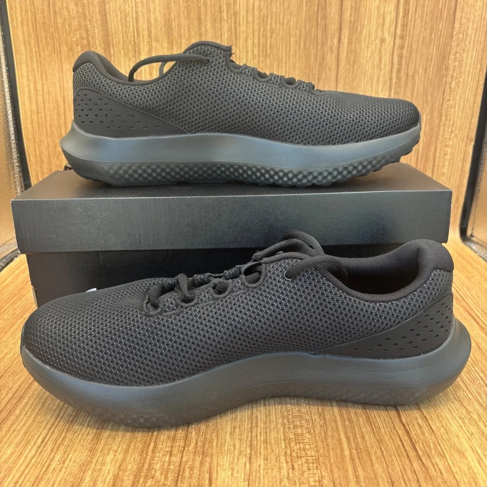 Under Armour Charged Surge 4 Mens‎ 11.5 Black 4E Extra Wide Running Shoes NEW